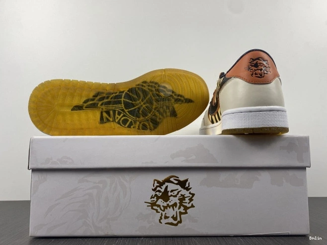 Bmlin Shoes OG Tiger Low of 1 Year the Air DH6932-100 Jordan 0821